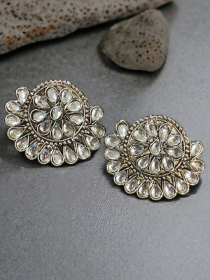 Semi floral kundan oxidised studs front view