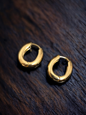anti tarnish stud earrings