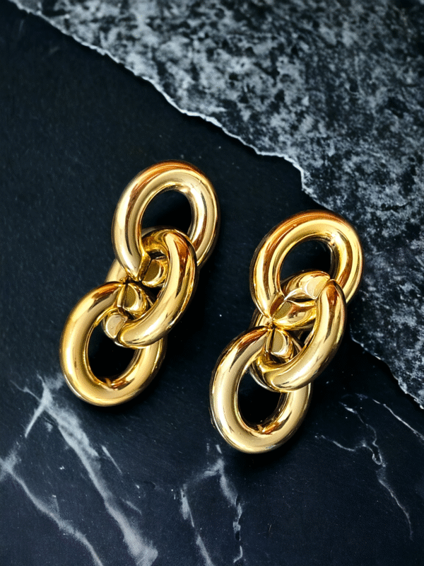 glossy oval link hoop earrings shiny finish