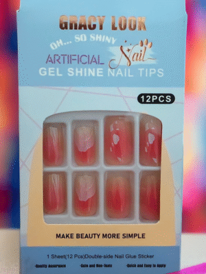 Peach glossy artificial nails