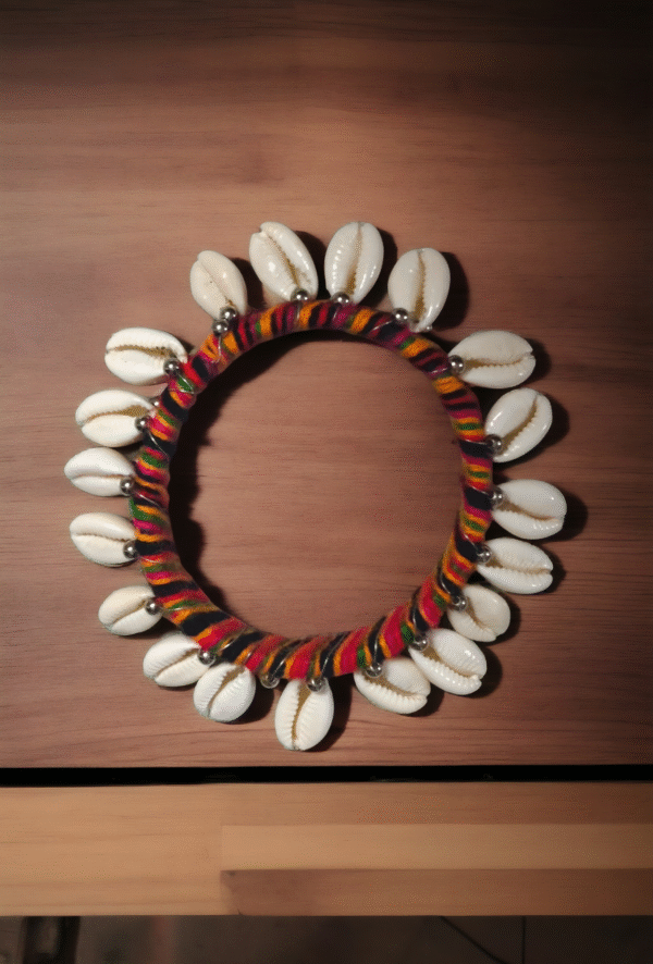 Black seashell bangles for modern ethnic style