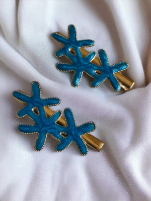 Shiny star hair clips for festive occasions