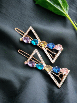 Stone-studded bow hair clips for glam looks