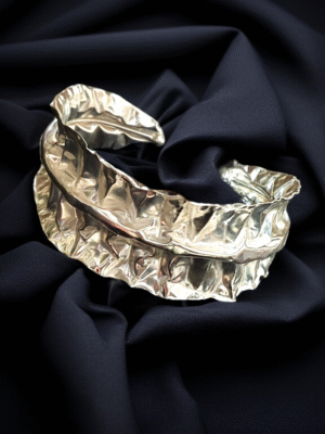 Crushed texture brass cuff