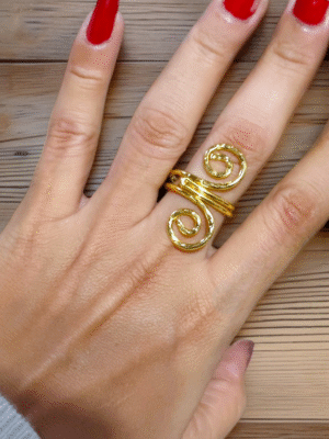 Handcrafted brass ring adjustable