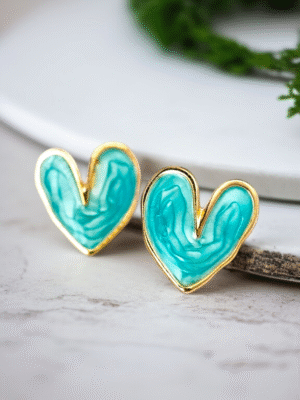 Resin Korean heart earrings with trendy style