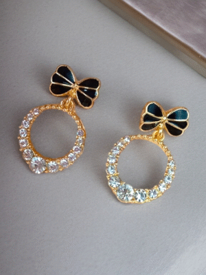 Bow design Korean earrings with pearl