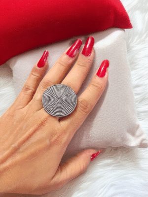 Handcrafted oxidized ring