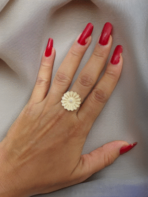 Daisy floral fashion ring