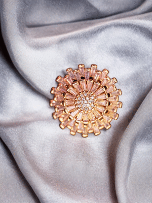 Chunky rotating statement ring
